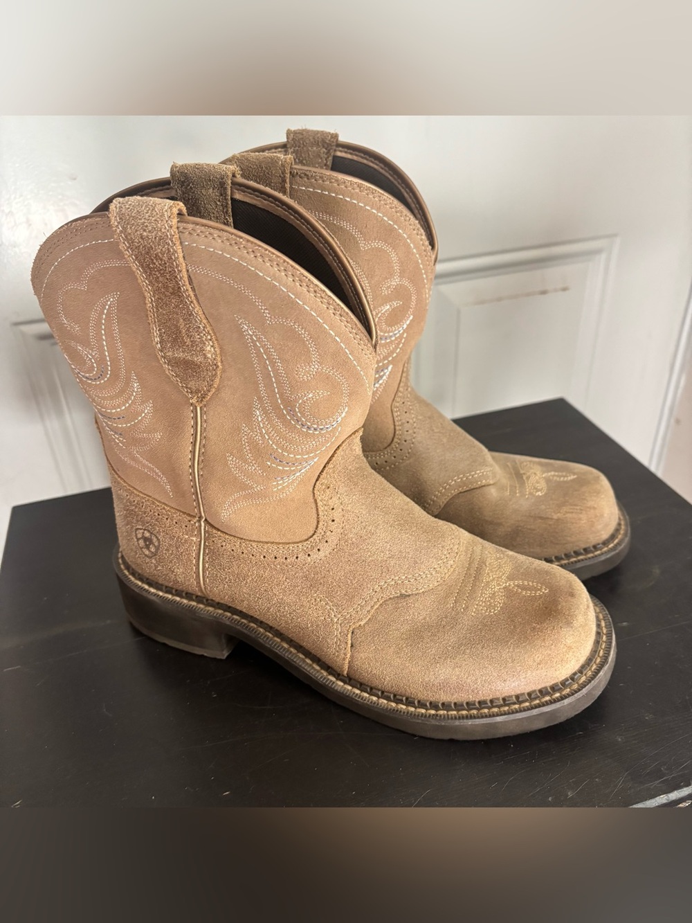 Ariat Fatbaby Suede Boots Womens 8.5 Light Brown
